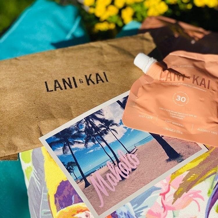 Lani & Kai pouch photographed outdoors